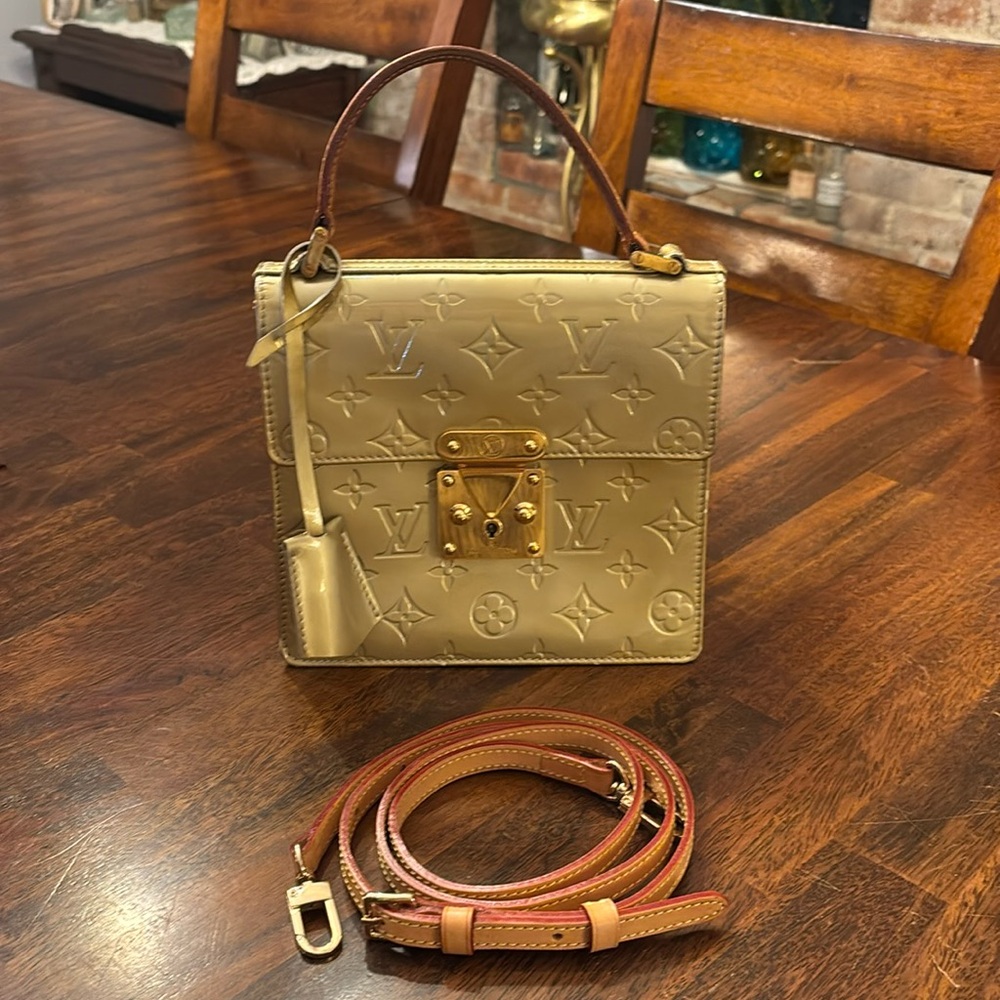 Small Louis Vuitton bag
